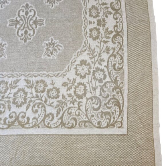 VTG Cream Beige Reversible Damask Floral Coverlet Bedspread French Twin Full - Picture 5 of 13